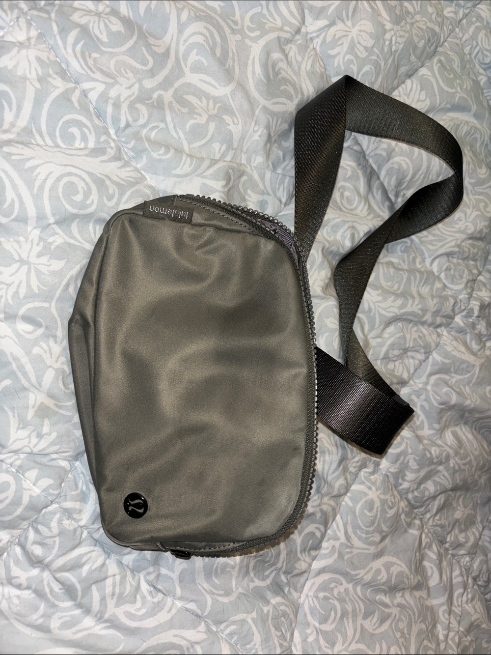 lululemon Olive Green Everywhere Belt Bag Mini